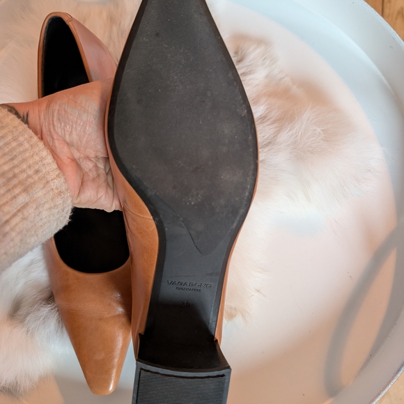 Vagabond Tan Leather Heels - Picture 6 of 9